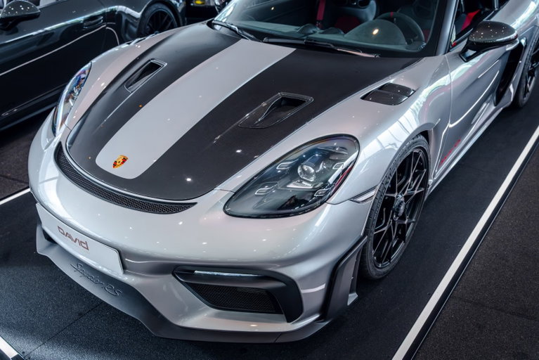 Porsche 718 Spyder RS