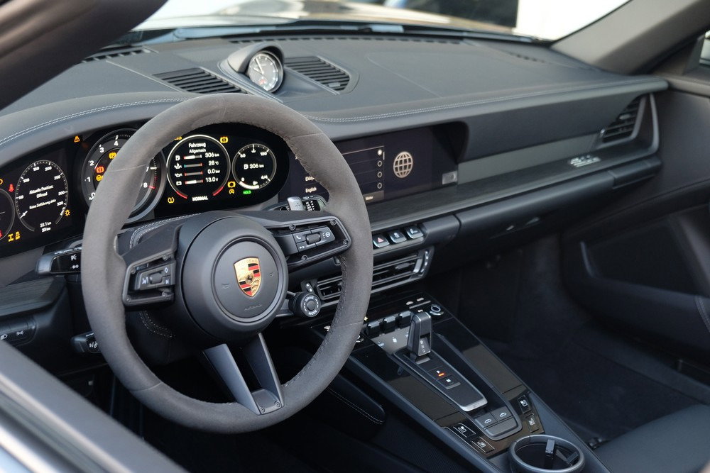 Porsche 992 Edition 50 Jahre Porsche Design