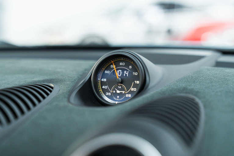 Porsche 718 Spyder RS