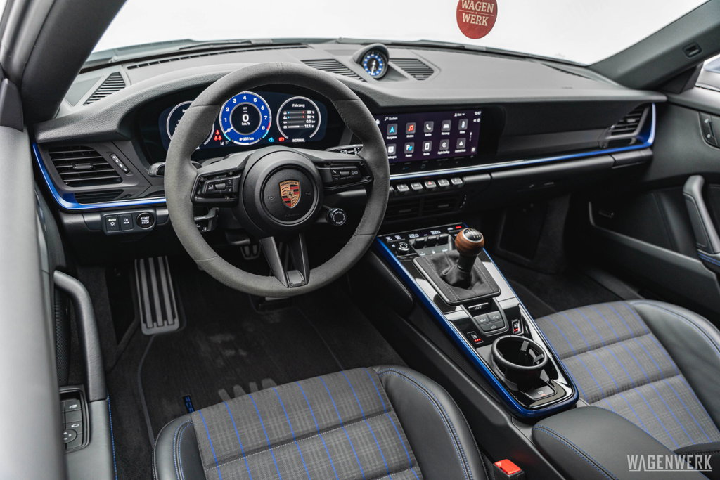 Porsche 992.2 Carrera T