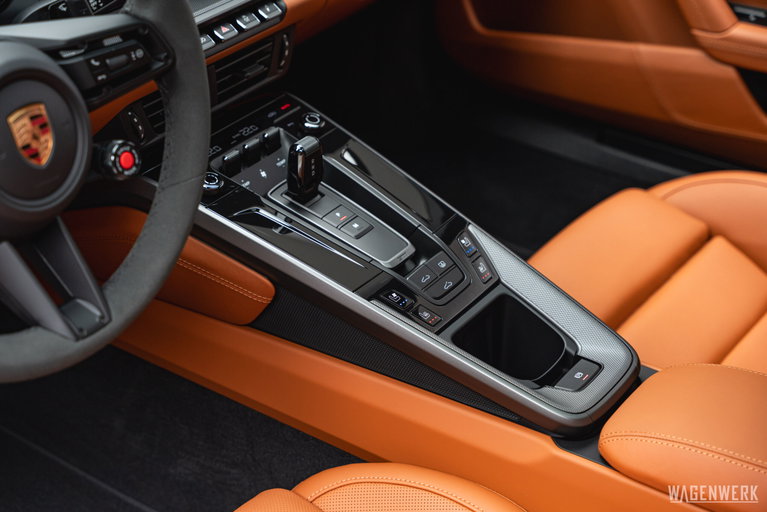 Porsche 992.2 Carrera 4S