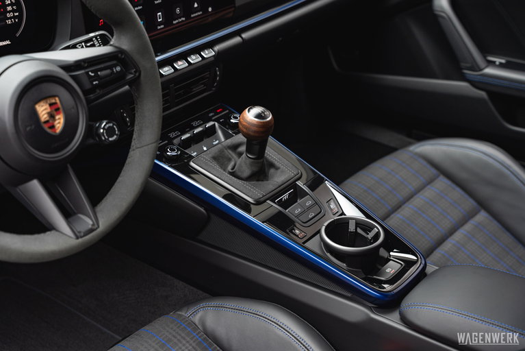 Porsche 992.2 Carrera T