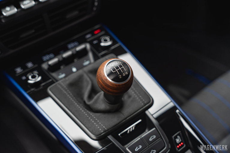 Porsche 992.2 Carrera T