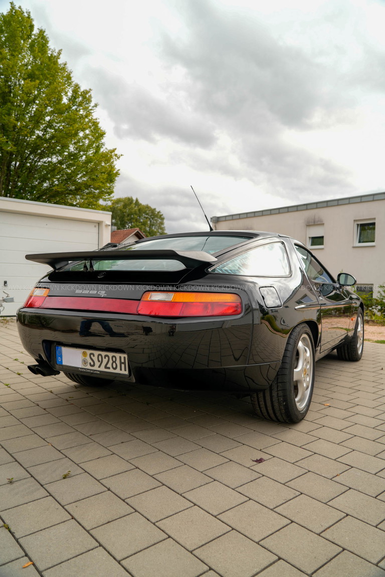 Porsche 928 GT