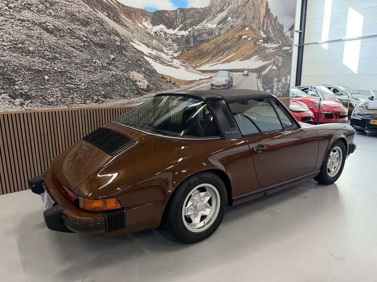 Porsche 911 Carrera 3.0