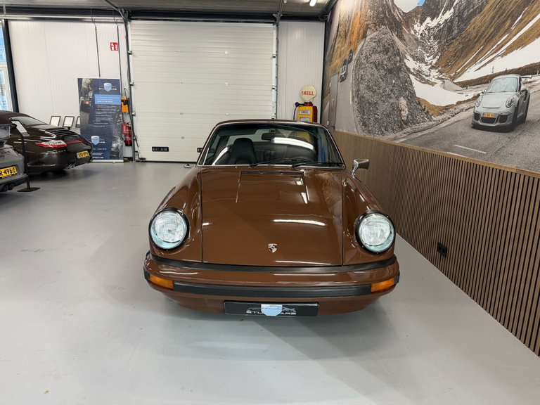 Porsche 911 Carrera 3.0