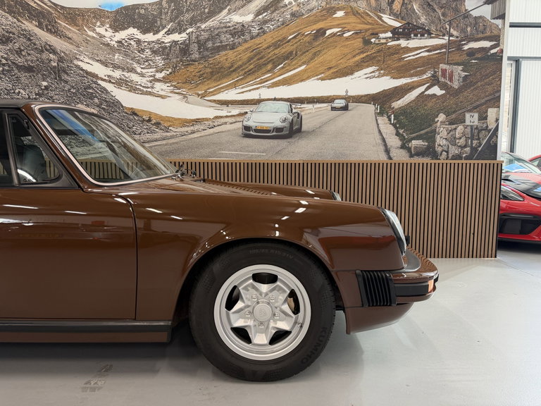 Porsche 911 Carrera 3.0