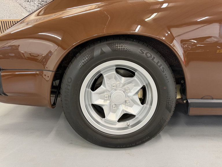 Porsche 911 Carrera 3.0