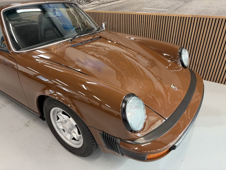 Porsche 911 Carrera 3.0