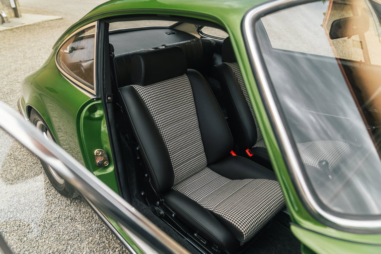 Porsche 911 S (F-Modell)