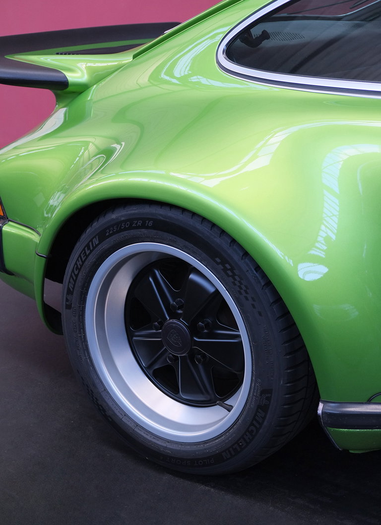 Porsche 911 Turbo 3.0 (US)