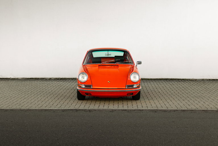 Porsche 911 Backdate