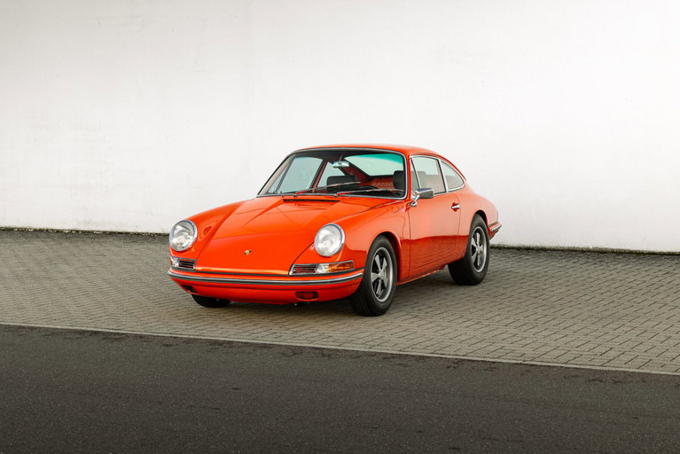 Porsche 911 Backdate