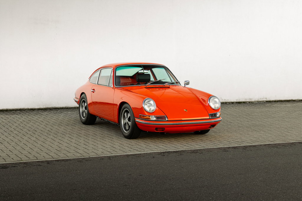 Porsche 911 Backdate