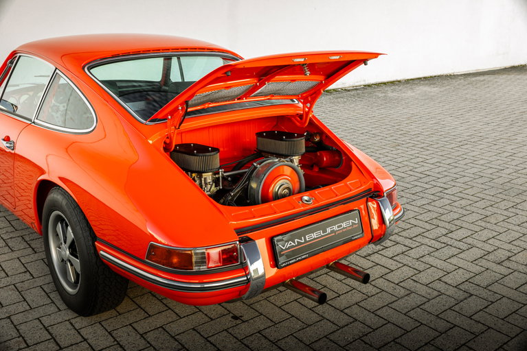 Porsche 911 Backdate