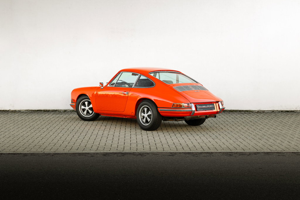 Porsche 911 Backdate