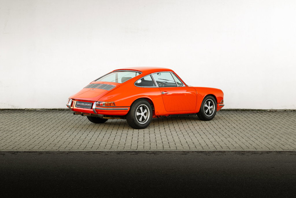 Porsche 911 Backdate
