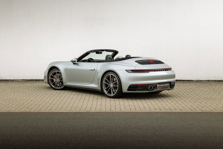 Porsche 992 Carrera 4S