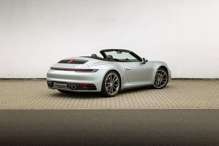 Porsche 992 Carrera 4S