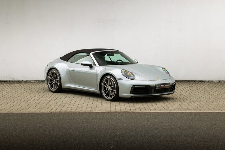 Porsche 992 Carrera 4S