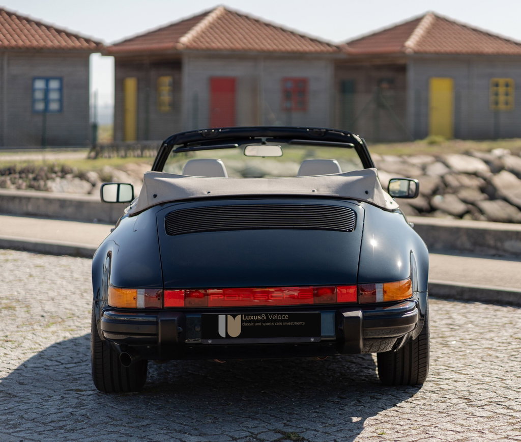 Porsche 911 Carrera 3.2 «25 Jahre 911»