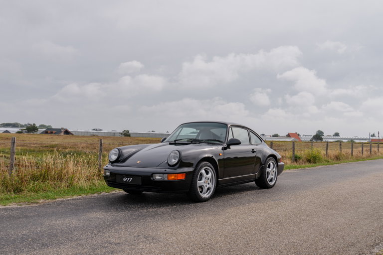 Porsche 964 Carrera 4