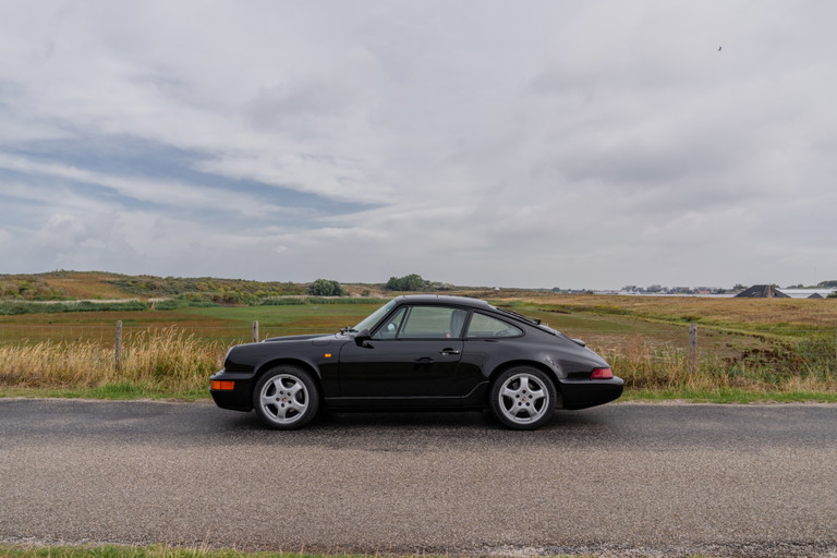 Porsche 964 Carrera 4