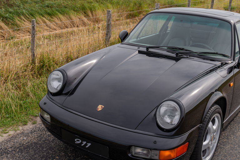 Porsche 964 Carrera 4