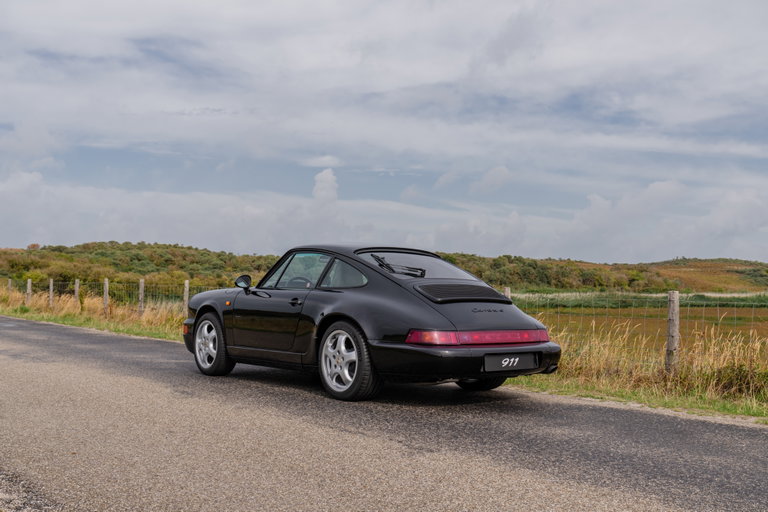 Porsche 964 Carrera 4