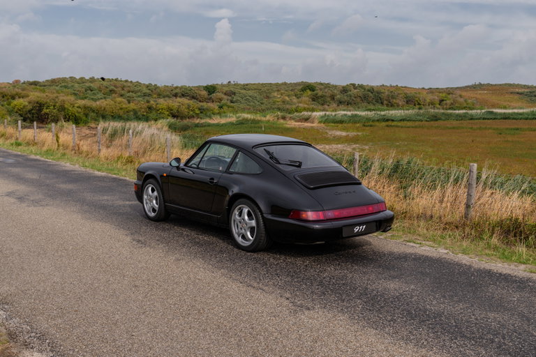 Porsche 964 Carrera 4