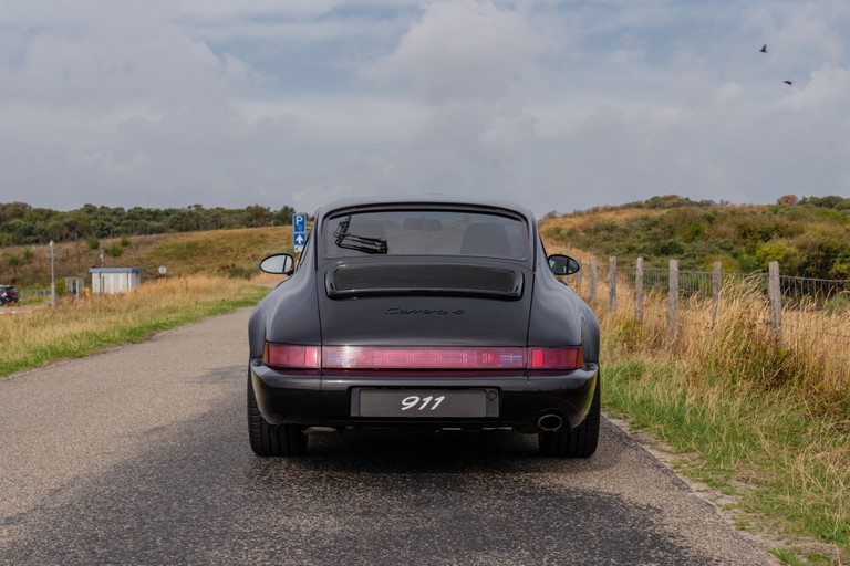 Porsche 964 Carrera 4
