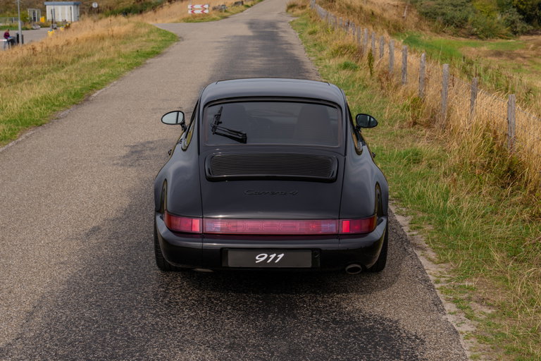 Porsche 964 Carrera 4