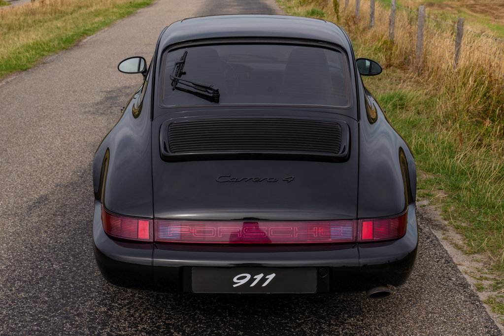 Porsche 964 Carrera 4