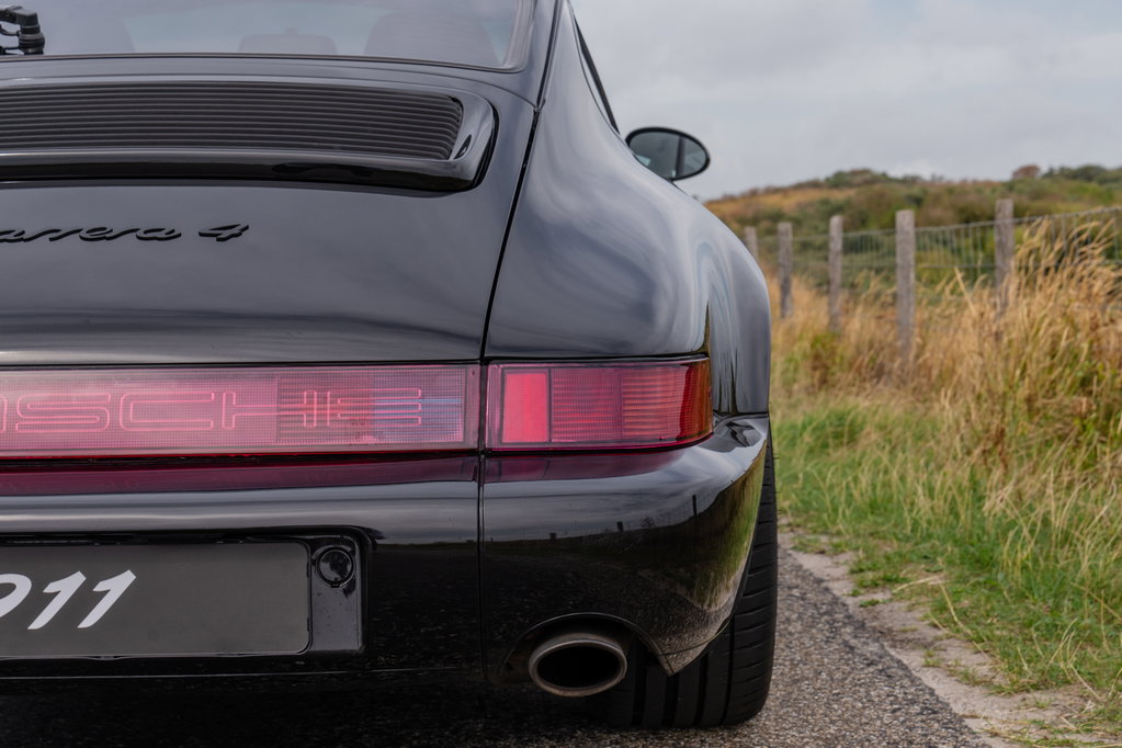 Porsche 964 Carrera 4