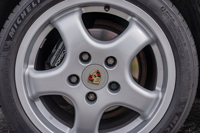 Porsche 964 Carrera 4