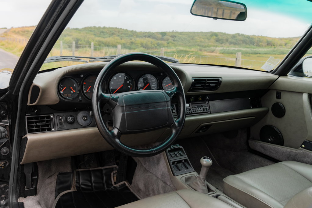 Porsche 964 Carrera 4