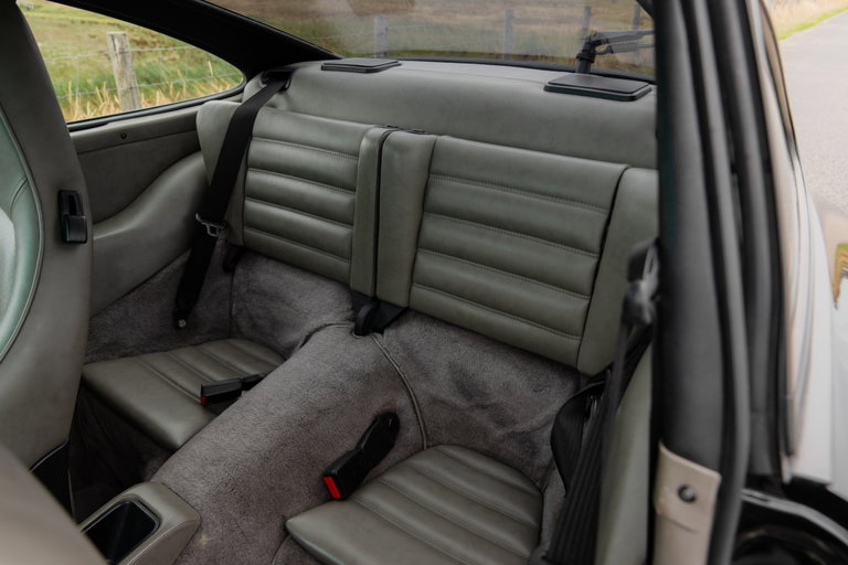 Porsche 964 Carrera 4