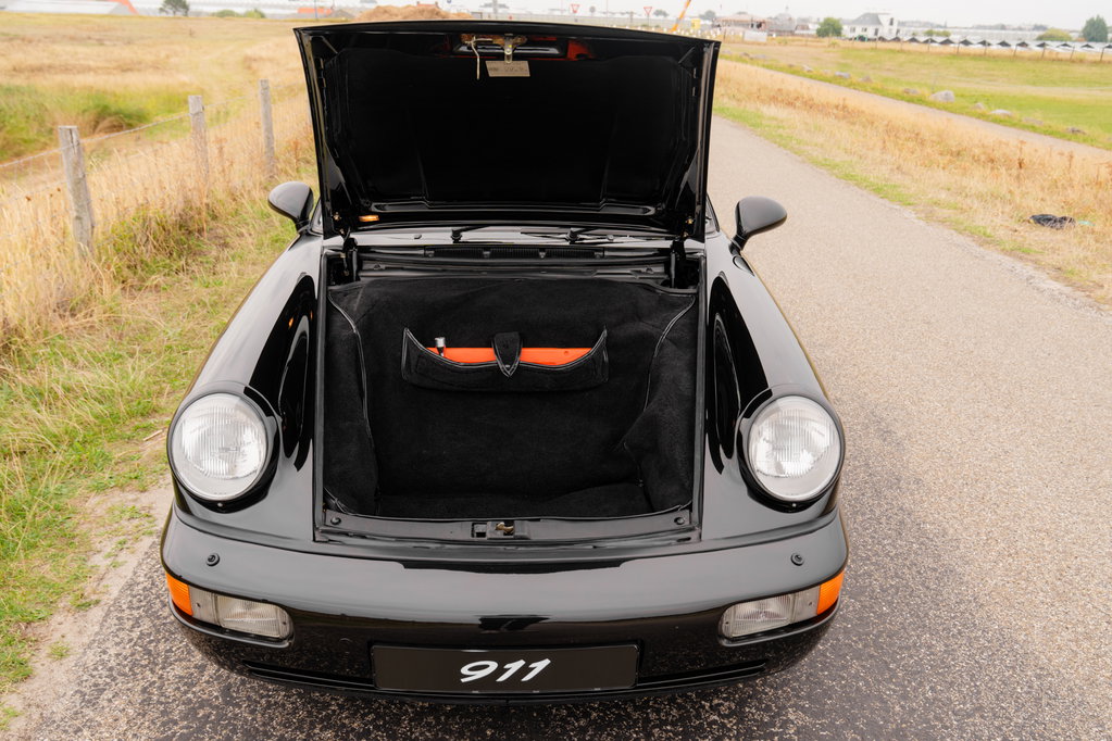 Porsche 964 Carrera 4