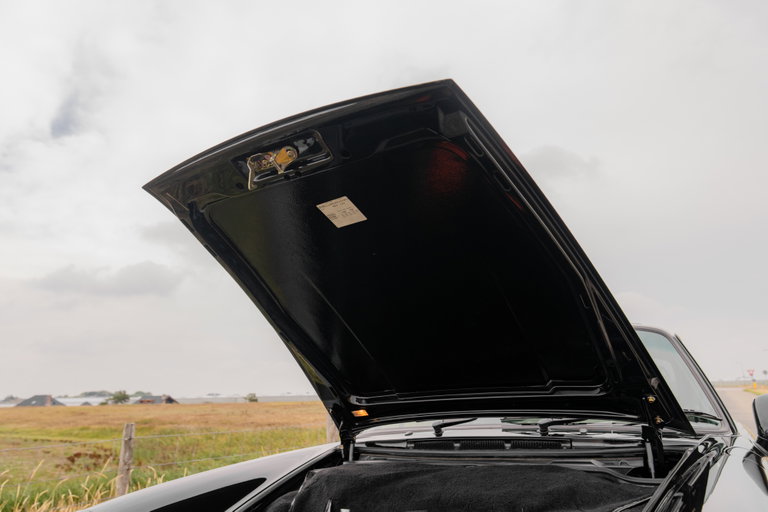 Porsche 964 Carrera 4