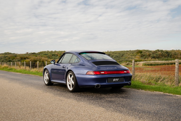 Porsche 993 Carrera 4S
