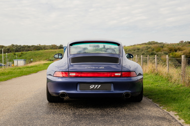 Porsche 993 Carrera 4S