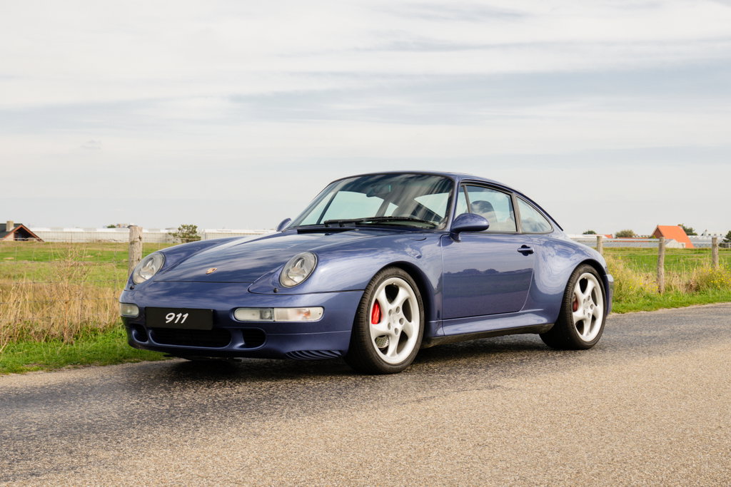 Porsche 993 Carrera 4S