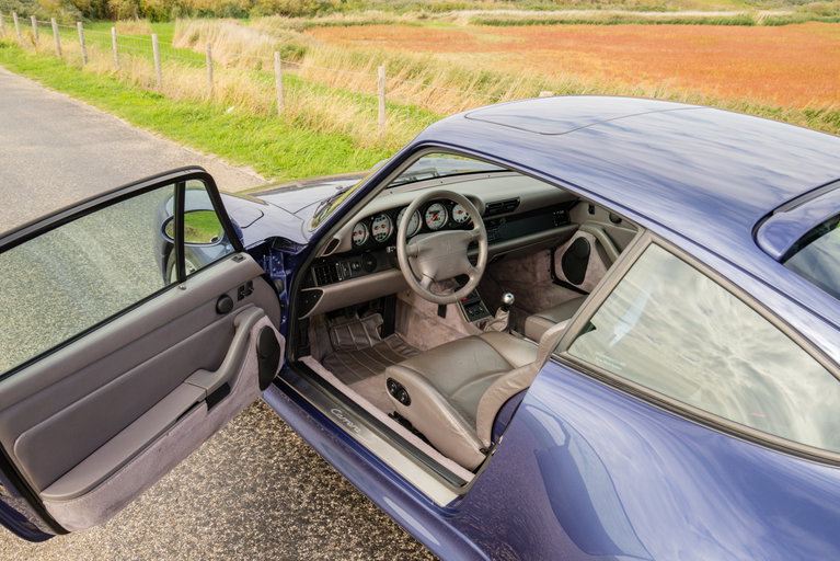 Porsche 993 Carrera 4S