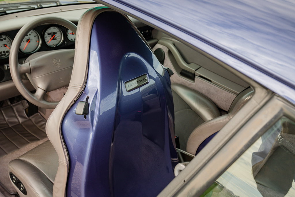 Porsche 993 Carrera 4S