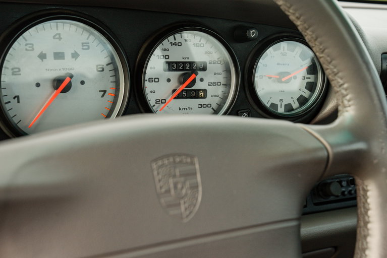 Porsche 993 Carrera 4S
