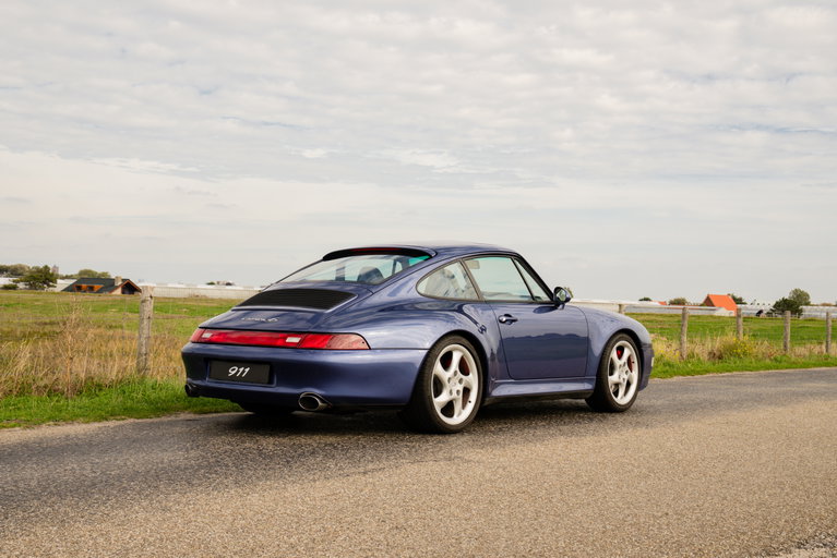 Porsche 993 Carrera 4S