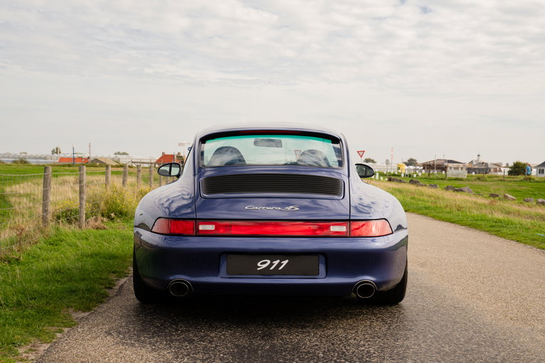 Porsche 993 Carrera 4S