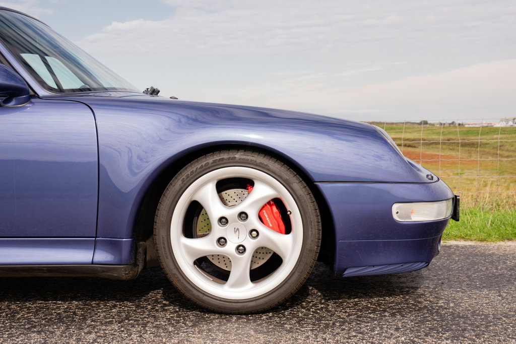 Porsche 993 Carrera 4S