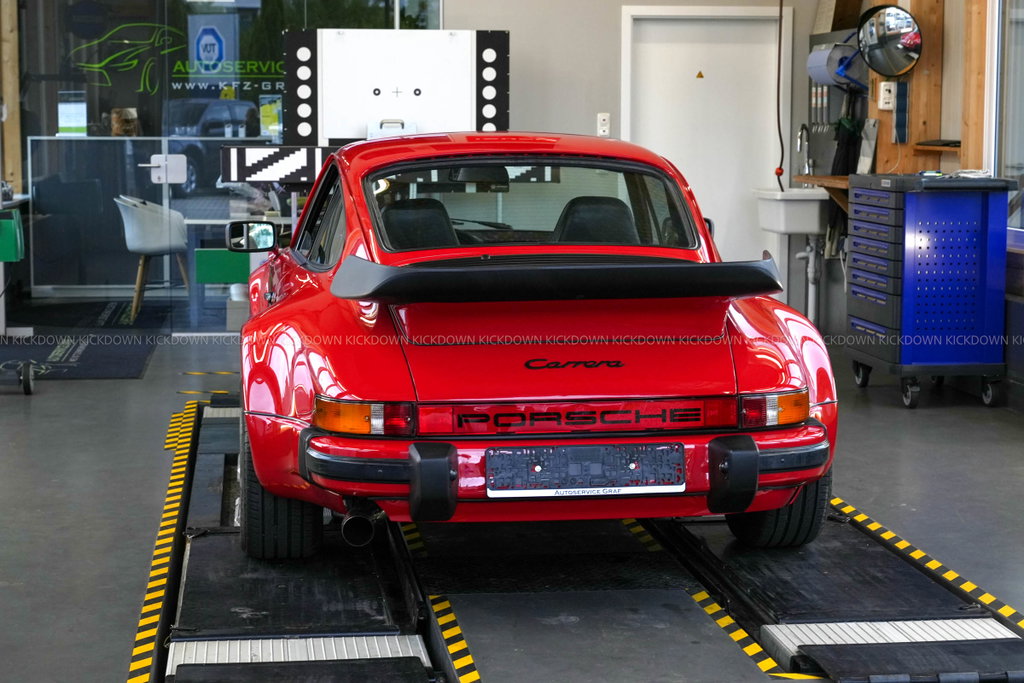 Porsche 911 Carrera 3.2