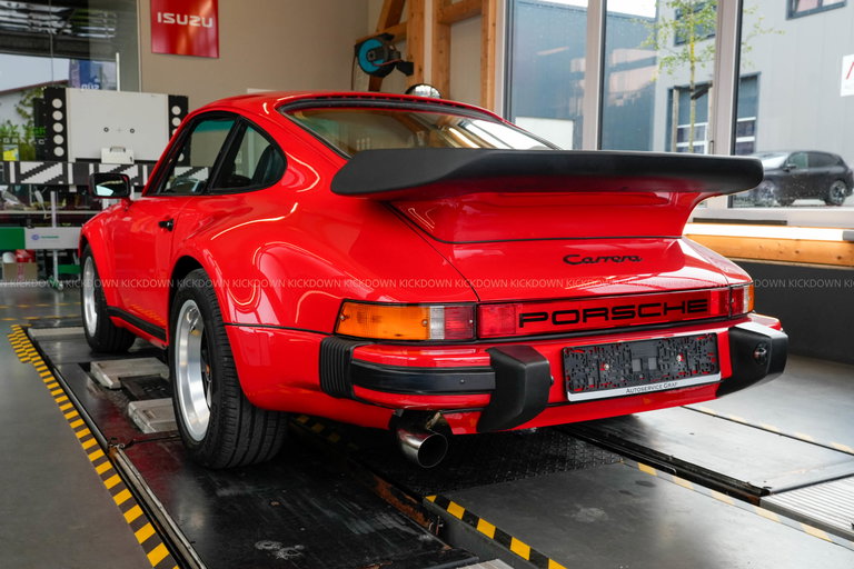 Porsche 911 Carrera 3.2